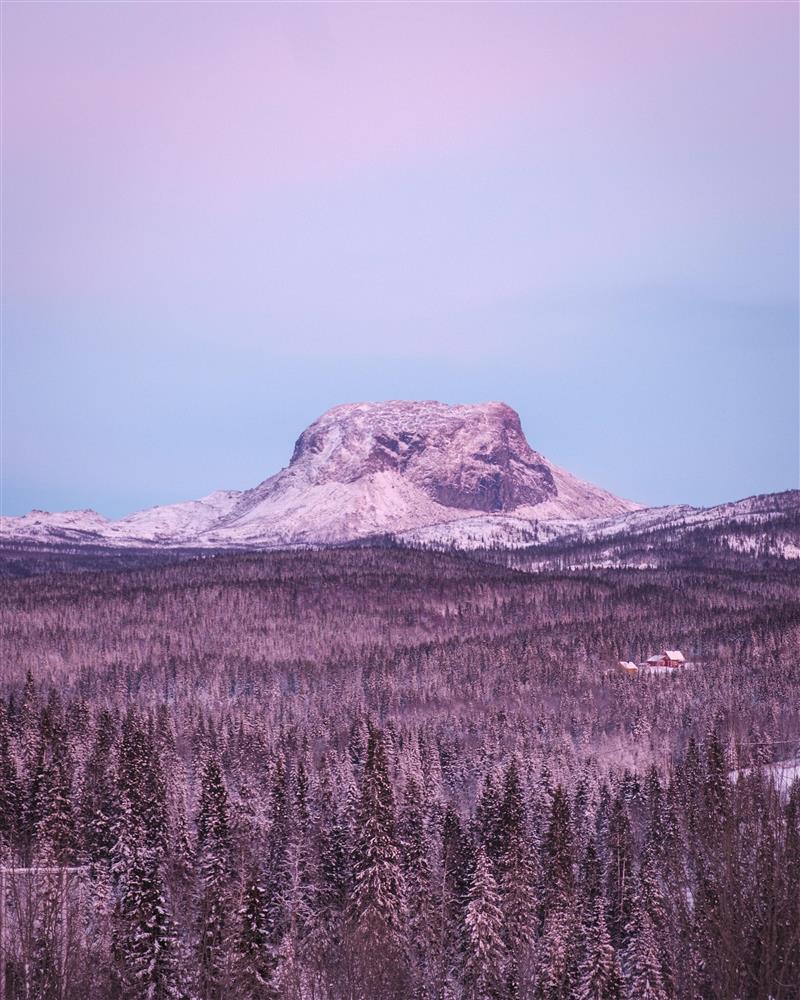Hatten i Hattfjelldal i vinterlys